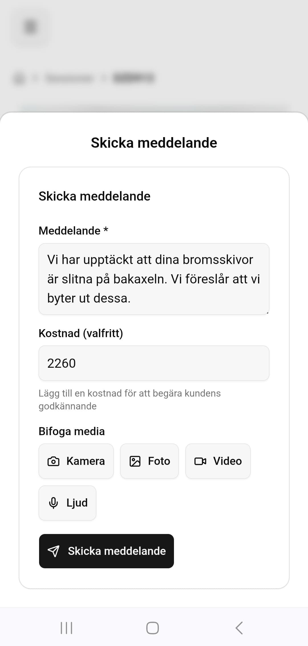 Skicka meddelande med media